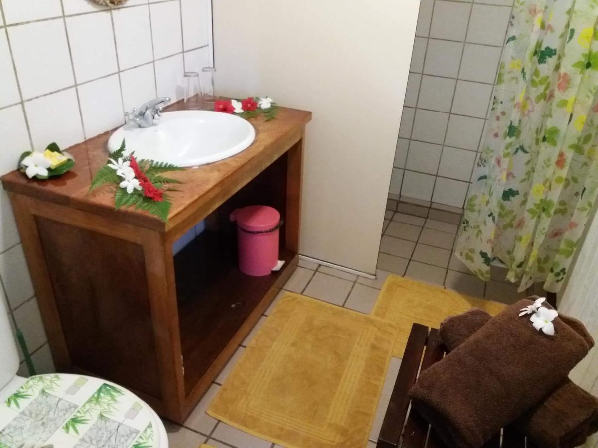 Pension Hibiscus Tahaa Uturoa 外观 照片